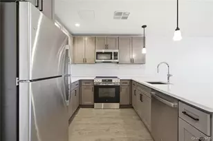 180 Deer Park Ave, Babylon, NY 11702 - Photo 9