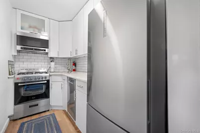 54-40 Little Neck Parkway #6G, Little Neck, NY 11362 - Photo 17