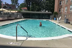 54-40 Little Neck Pkwy, Little Neck, NY 11362 - Photo 29