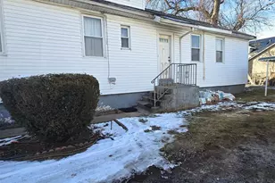 27 Midwood St, Hempstead, NY 11550 - Photo 5