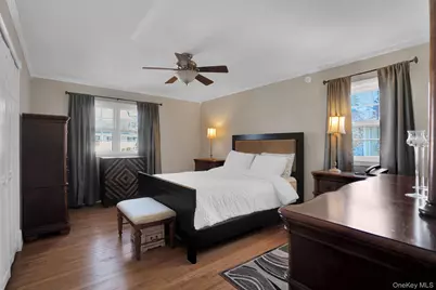 8 Beverly Lane, East Moriches, NY 11940 - Photo 11