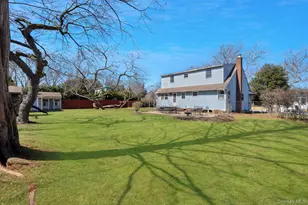 8 Beverly Ln, East Moriches, NY 11940 - Photo 3