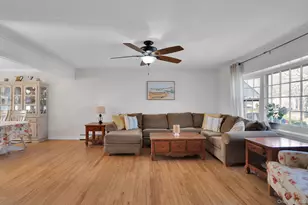 8 Beverly Ln, East Moriches, NY 11940 - Photo 5