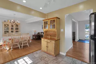 8 Beverly Ln, East Moriches, NY 11940 - Photo 7