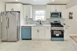 58 Rutland Rd, Freeport, NY 11520 - Photo 9