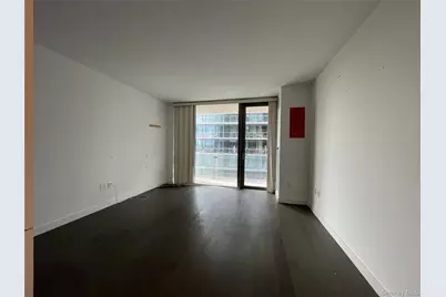 131-05 40 Road #18T, Flushing, NY 11354 - Photo 5