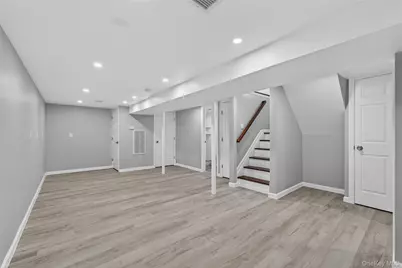 3103 Falcon Avenue, Medford, NY 11763 - Photo 21