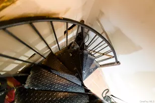 55-08 32nd Ave, Woodside, NY 11377 - Photo 21