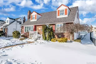 3589 Naomi Pl, Seaford, NY 11783 - Photo 27