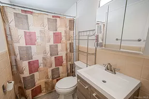 3589 Naomi Pl, Seaford, NY 11783 - Photo 19