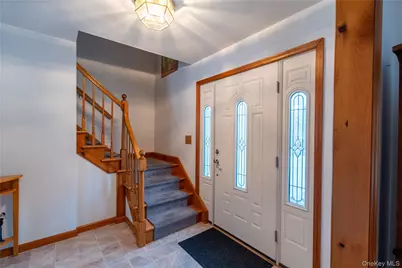 13 Bray Farm Lane, Wappingers Falls, NY 12590 - Photo 3