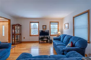 13 Bray Farm Ln, Wappingers Falls, NY 12590 - Photo 5