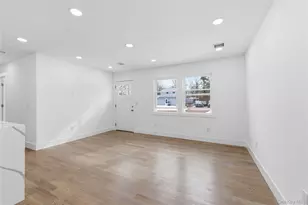 39 E Oakdale St, Bay Shore, NY 11706 - Photo 11