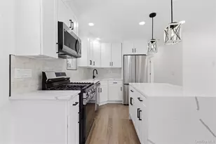 39 E Oakdale St, Bay Shore, NY 11706 - Photo 15