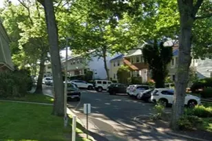 305 Towne House Village, Islandia, NY 11749 - Photo 9