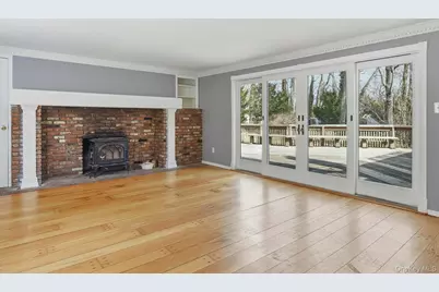 3 Tappen Drive, Melville, NY 11747 - Photo 17