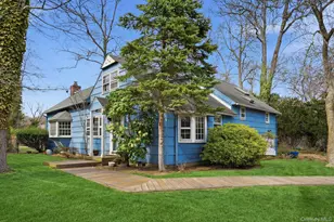 3 Tappen Dr, Melville, NY 11747 - Photo 3