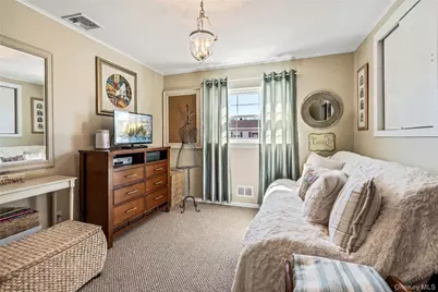 34 Glenbrook Road, Hicksville, NY 11801 - Photo 17