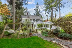 200 Myrtle Dr, Great Neck, NY 11021 - Photo 21