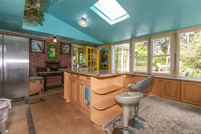 200 Myrtle Drive, Great Neck, NY 11021 - Photo 5