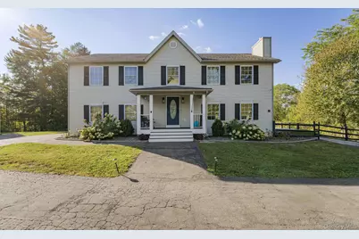 17 Brendella Court, Wallkill, NY 12589 - Photo 1