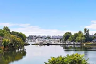 210 Pelham Rd, New Rochelle, NY 10805 - Photo 25