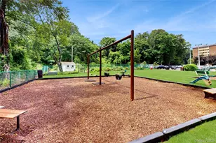 100 Diplomat Dr, Mount Kisco, NY 10549 - Photo 31