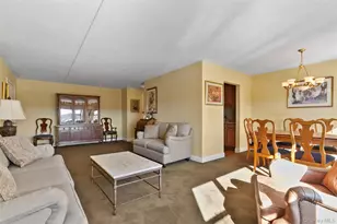 100 Diplomat Dr, Mount Kisco, NY 10549 - Photo 9