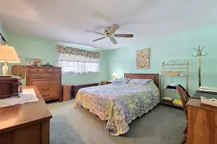 15 Mountain St, Ronkonkoma, NY 11779 - Photo 11