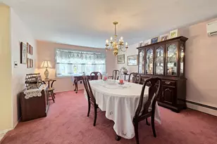 15 Mountain St, Ronkonkoma, NY 11779 - Photo 5