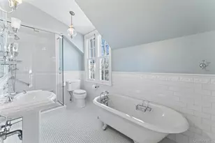 11 Rectory Ln, Scarsdale, NY 10583 - Photo 19