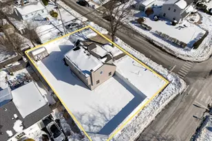 2 Violet Ln, Levittown, NY 11756 - Photo 5