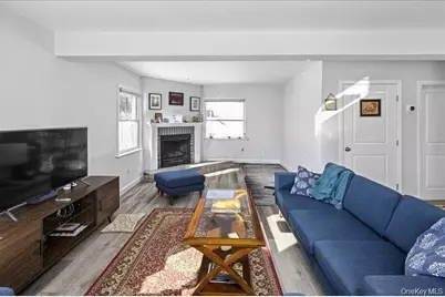 2 Violet Lane, Levittown, NY 11756 - Photo 7