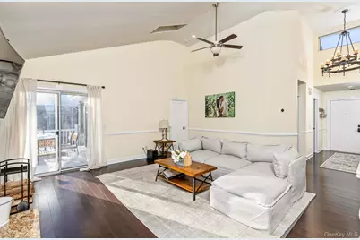 [Address not provided], Manorville, NY 11949 - Photo 15