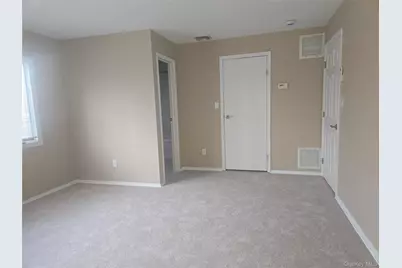 19 Cardinal Lane, East Islip, NY 11730 - Photo 17