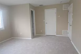 19 Cardinal Ln, East Islip, NY 11730 - Photo 17