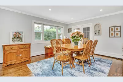 22 Wiggins Street, Ronkonkoma, NY 11779 - Photo 5