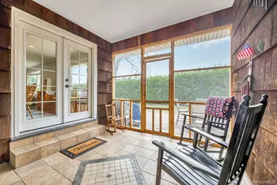 22 Wiggins Street, Ronkonkoma, NY 11779 - Photo 9