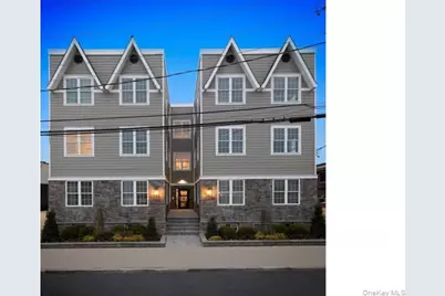 9 Lafayette Place #2B, Woodmere, NY 11598 - Photo 1