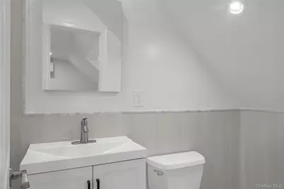25 Walnut Street, New Rochelle, NY 10801 - Photo 21