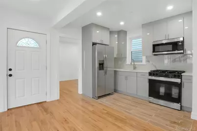 25 Walnut Street, New Rochelle, NY 10801 - Photo 5