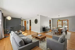 54 Blossom Ln, Wallkill, NY 12589 - Photo 3