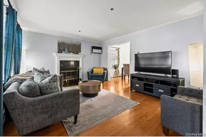 16 Stoneham Place, White Plains, NY 10607 - Photo 7