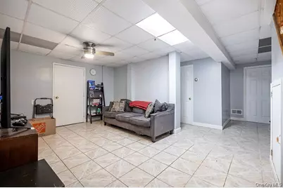 16 Stoneham Place, White Plains, NY 10607 - Photo 27