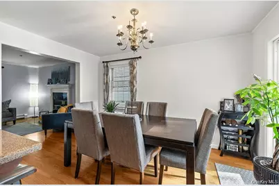 16 Stoneham Place, White Plains, NY 10607 - Photo 11