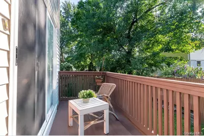 16 Stoneham Place, White Plains, NY 10607 - Photo 33