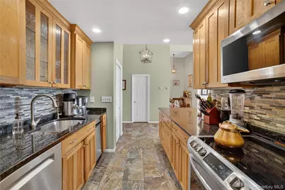 341 Furnace Dock Road #11, Cortlandt Manor, NY 10567 - Photo 15