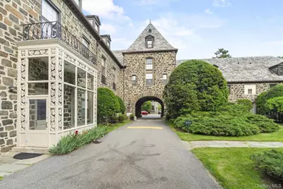 341 Furnace Dock Road #11, Cortlandt Manor, NY 10567 - Photo 3