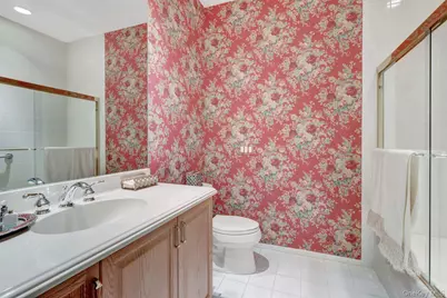 202 Carriage Lane, Plainview, NY 11803 - Photo 17