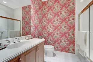 202 Carriage Ln, Plainview, NY 11803 - Photo 17